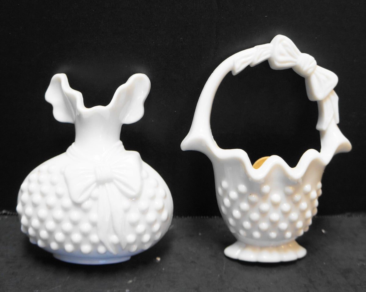 Burwood White Hobnail Basket Vase Wall Pocket Hanging 2656 Home Interior