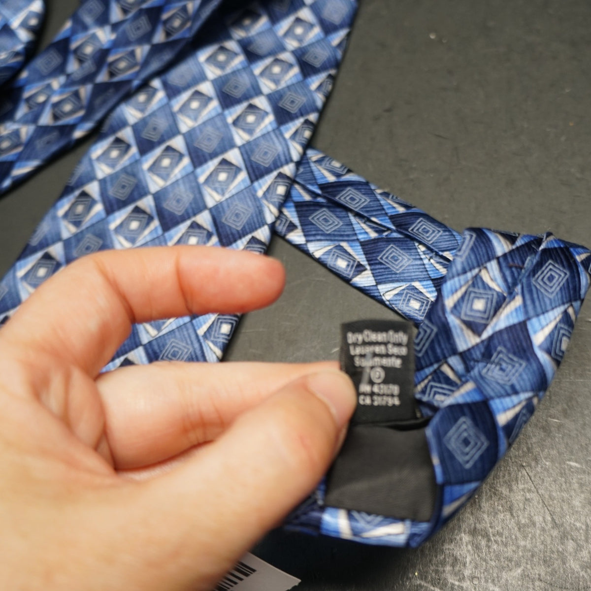 Wembley Blue Abstract Diamond Pane Silk Tie 1990s