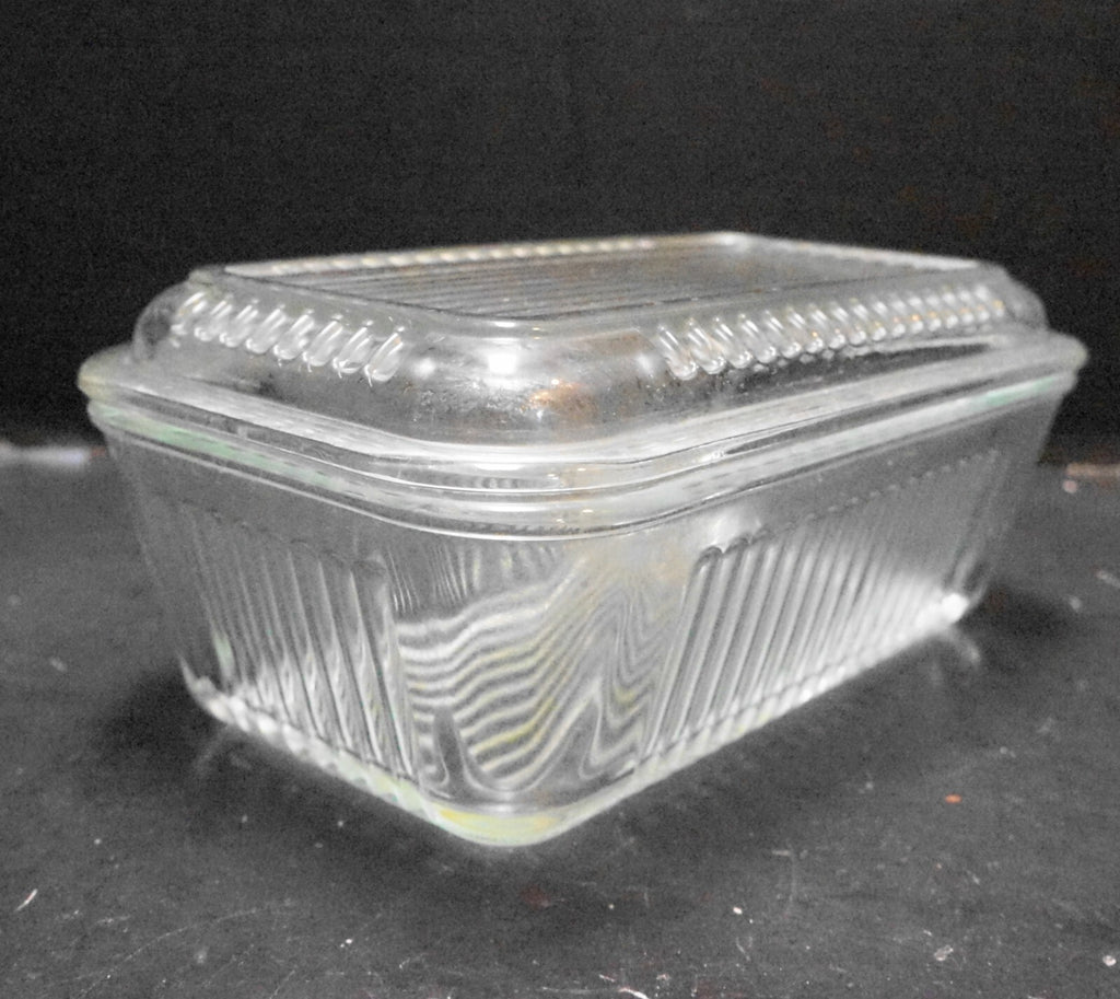 Borcam Pasabahce Ribbed Clear Tempered Glass Medium Refrigerator Dish