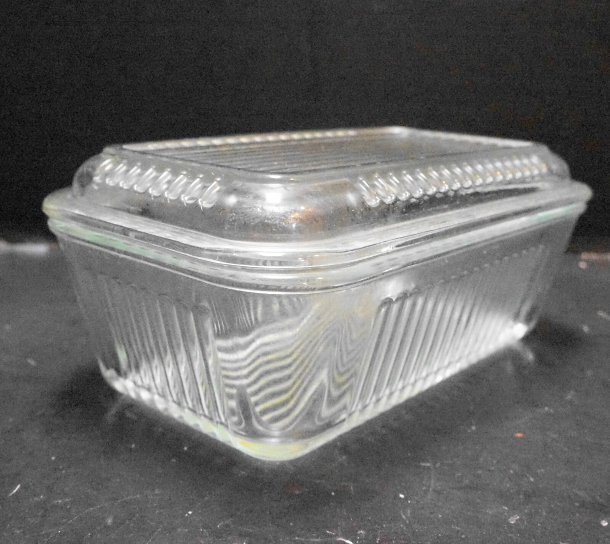 Borcam Pasabahce Ribbed Clear Tempered Glass Medium Refrigerator Dish