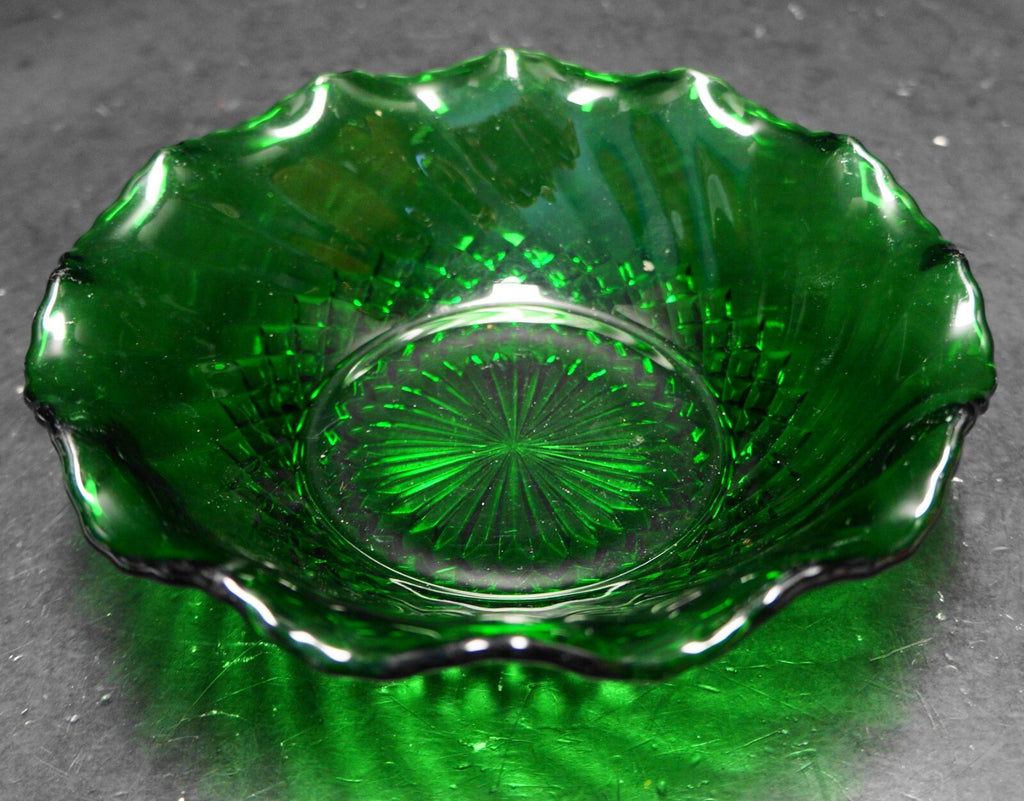 Anchor Hocking Fire King Forest Green Scalloped Swirl Diamonds Bowl