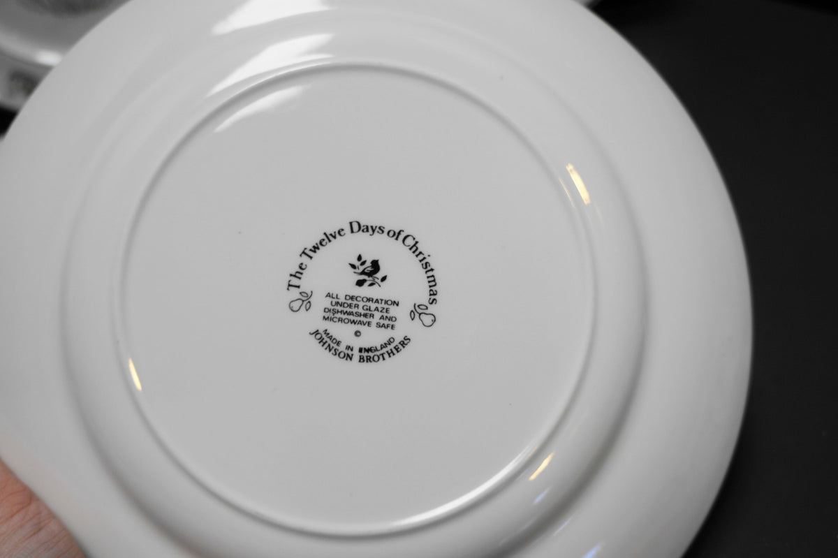 Johnson Brothers Twelve Days of Christmas Dinner Plates Set of 4