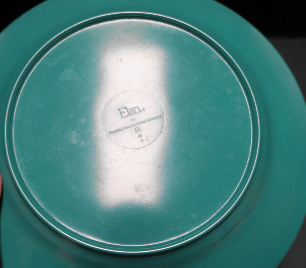 Elan by Plastics Manufacturing Co. Dinner Plates 3 Green 1 Blue 10" Melamine