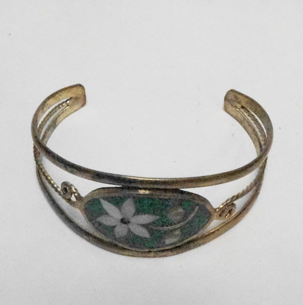 Mexican Silver Cuff Bracelet Green Crushed Stone Abalone Flower