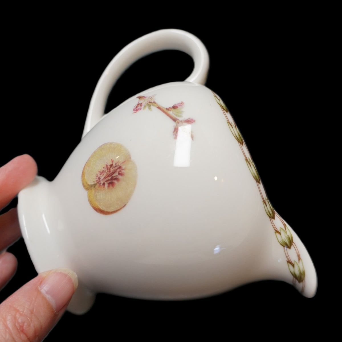 Queen's Hooker Fruit Creamer Peaches Fine China India