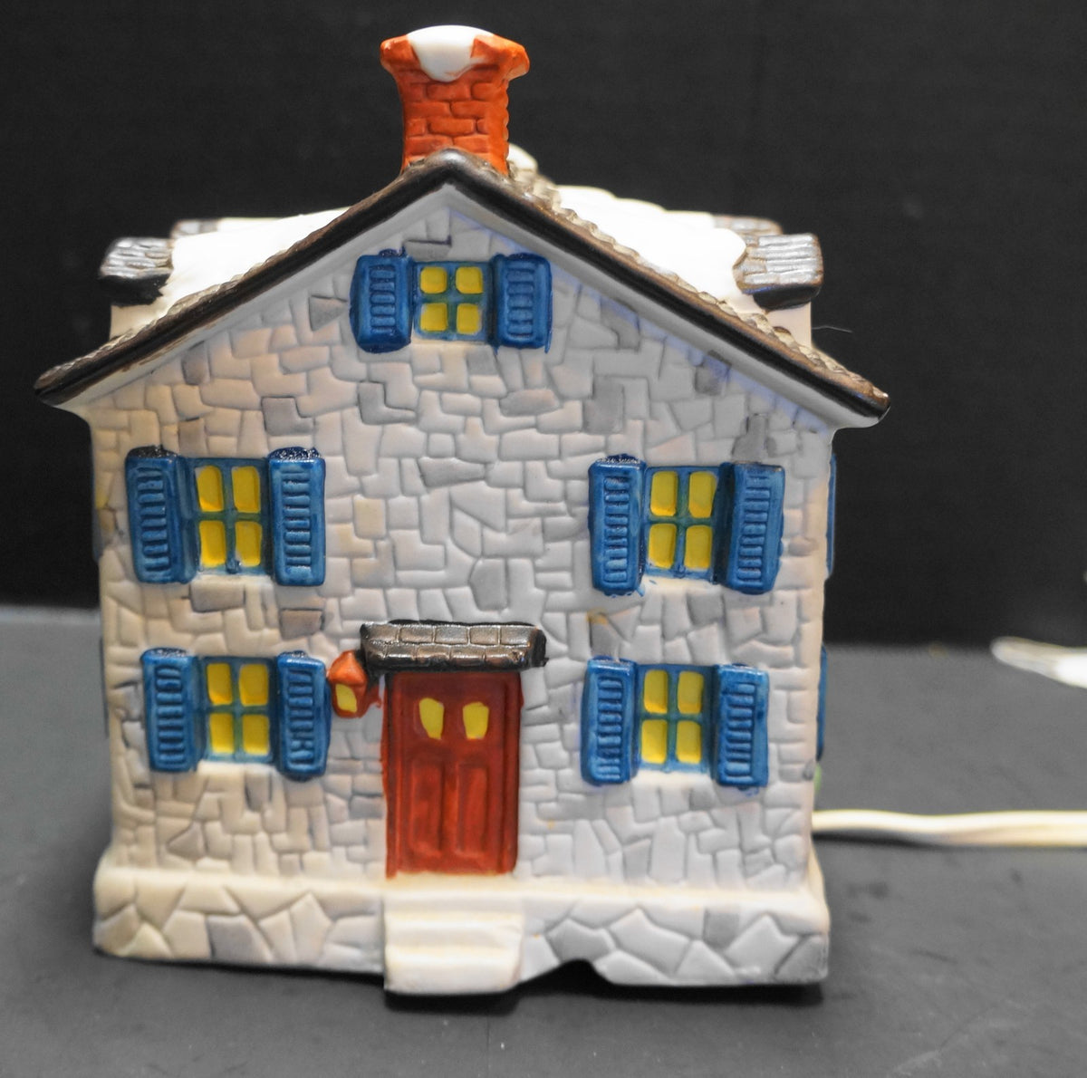 Americana Eagle Porcelain Hand Painted Christmas Collection Village Lamp