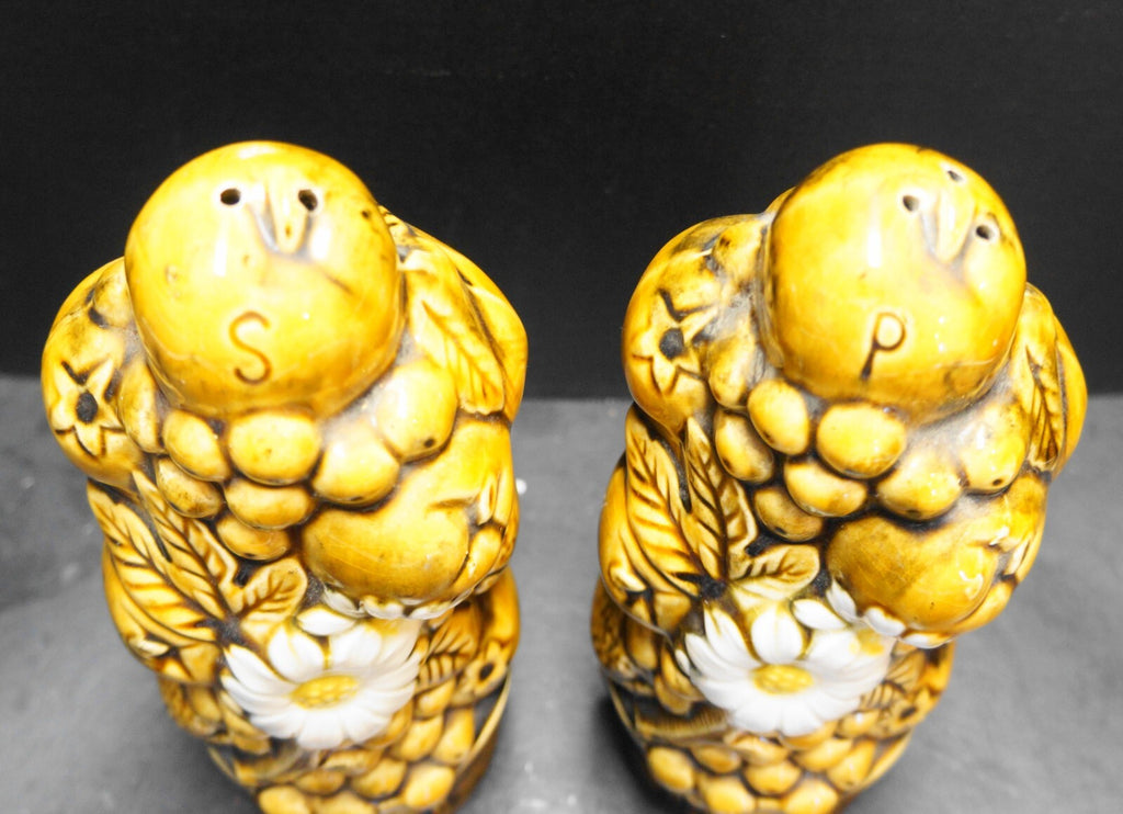Inarco Harvest Daisy Golden Brown Huge Salt Pepper Shakers Japan