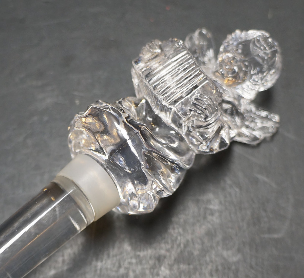 Mikasa Cherub Song Crystal Wine Bottle Stopper 1990s