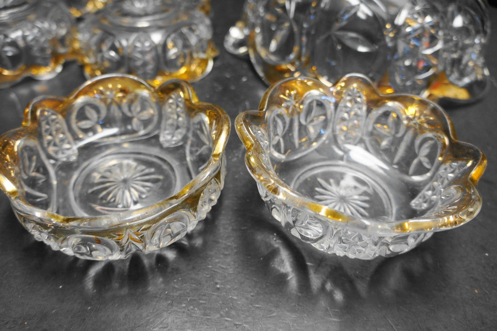 New Martinsville Leaf and Star Berry Bowl Set 7 Pieces EAPG