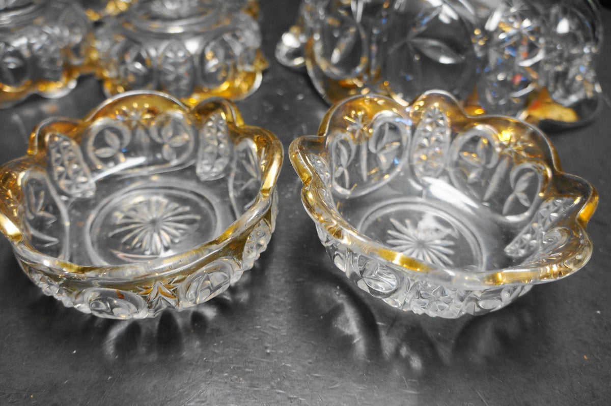 New Martinsville Leaf and Star Berry Bowl Set 7 Pieces EAPG