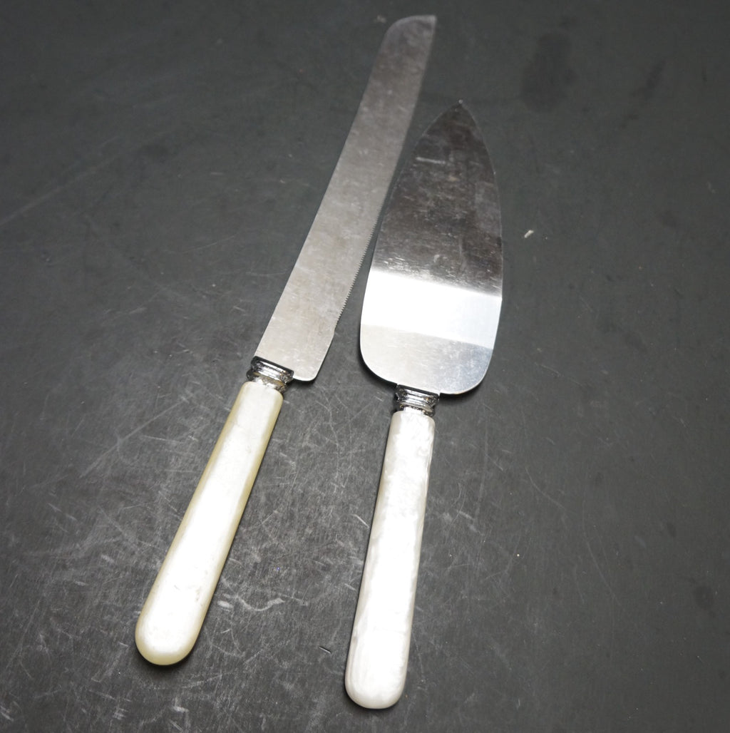 Sheffield England White Pearlized Lucite Handle Cake Knife Server Set