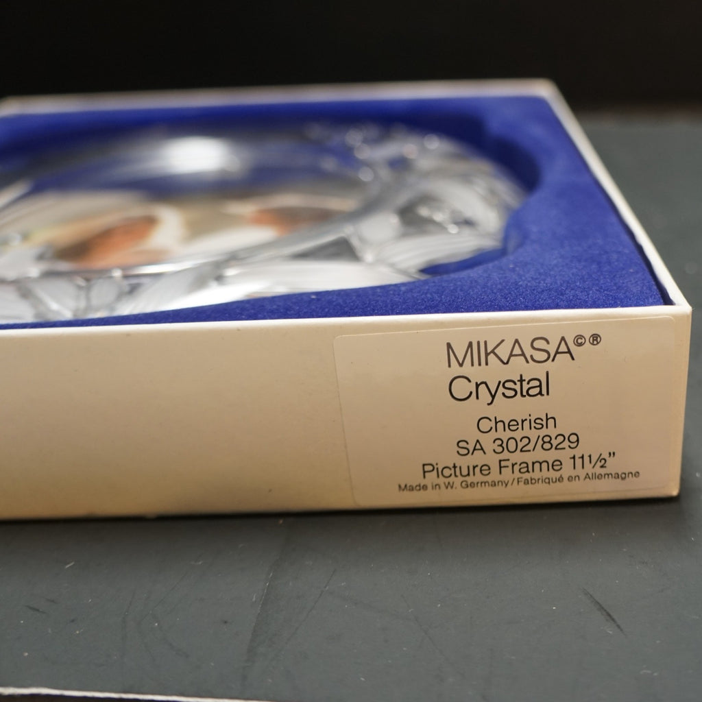 Mikasa Cherish Crystal Oval Picture Frame NOS W Germany