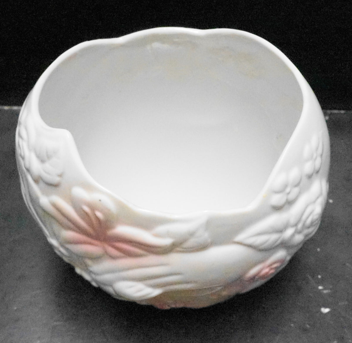 FTD Porcelain Planter Mother Baby Young Childs Holding Hands Pink White 1993