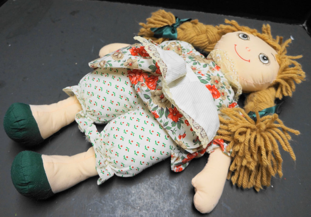Commonwealth Soft Rag Doll Yarn Hair 16" 1989