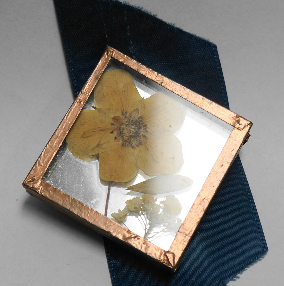 Copper Frame Dried Pressed Flower Square Glass Pin Brooch