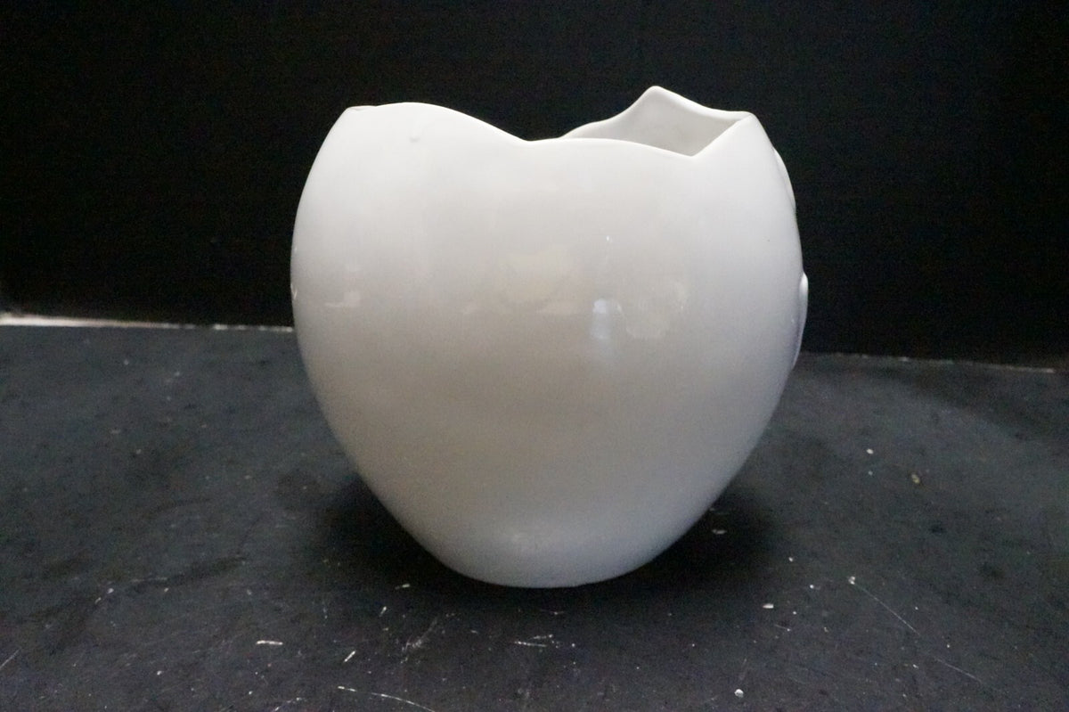 FTD Porcelain Planter Mother Baby Young Childs Holding Hands Pink White 1993