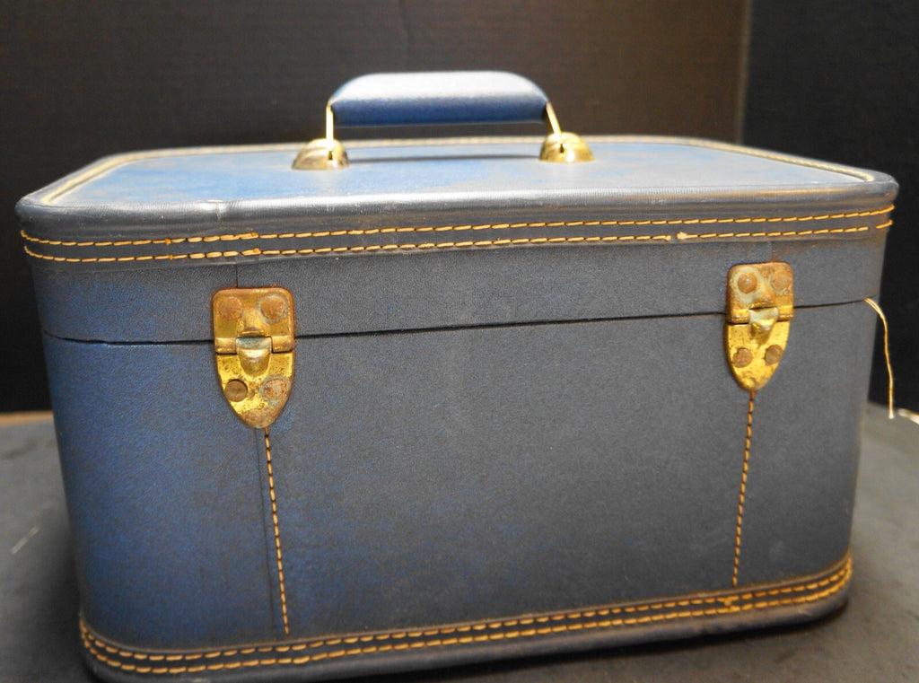 JC Higgins Fine Luggage Blue Hardside Train Case Brass Fittings
