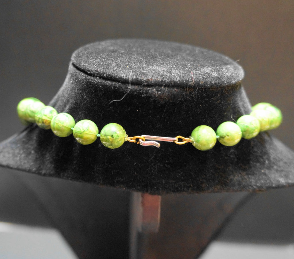 Creamed Spinach Marbled Celluloid Chunky Bead Necklace 26 IN