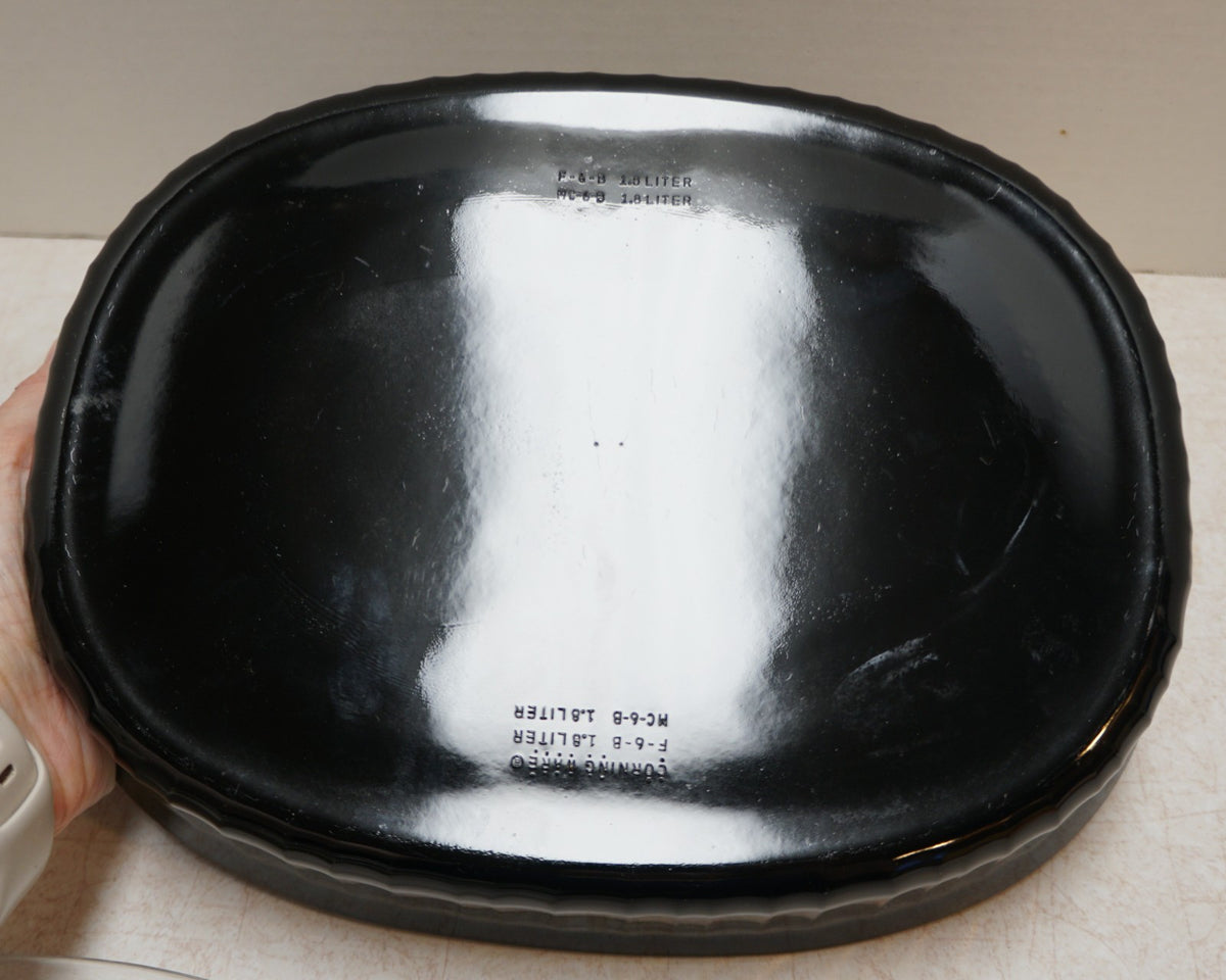 Corning Classic French Black F-6-B Oval Divided Casserole Pan WIth Lid 11 IN