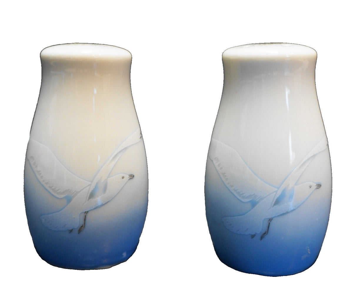 Blue White Seagull Salt Pepper Shakers Pair Japan