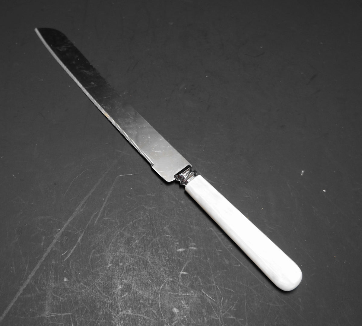 Sheffield England White Pearlized Lucite Handle Cake Knife