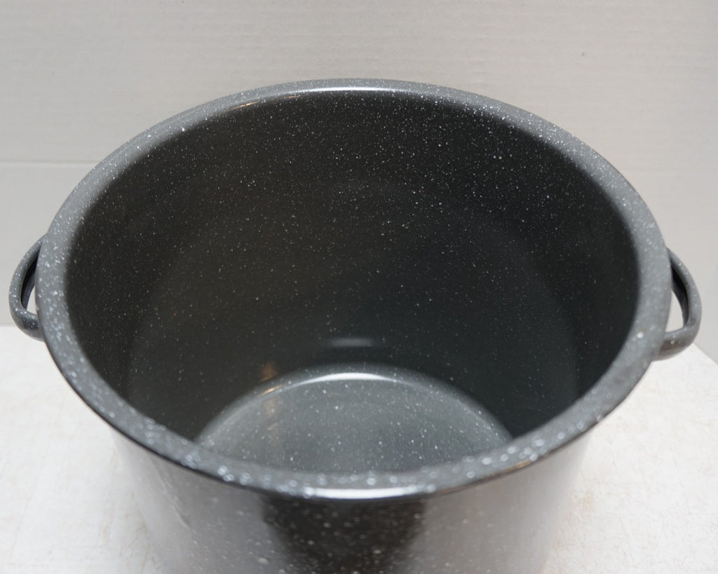Gray Speckled Granite Ware Stock Pot 6 Qt 8" Used