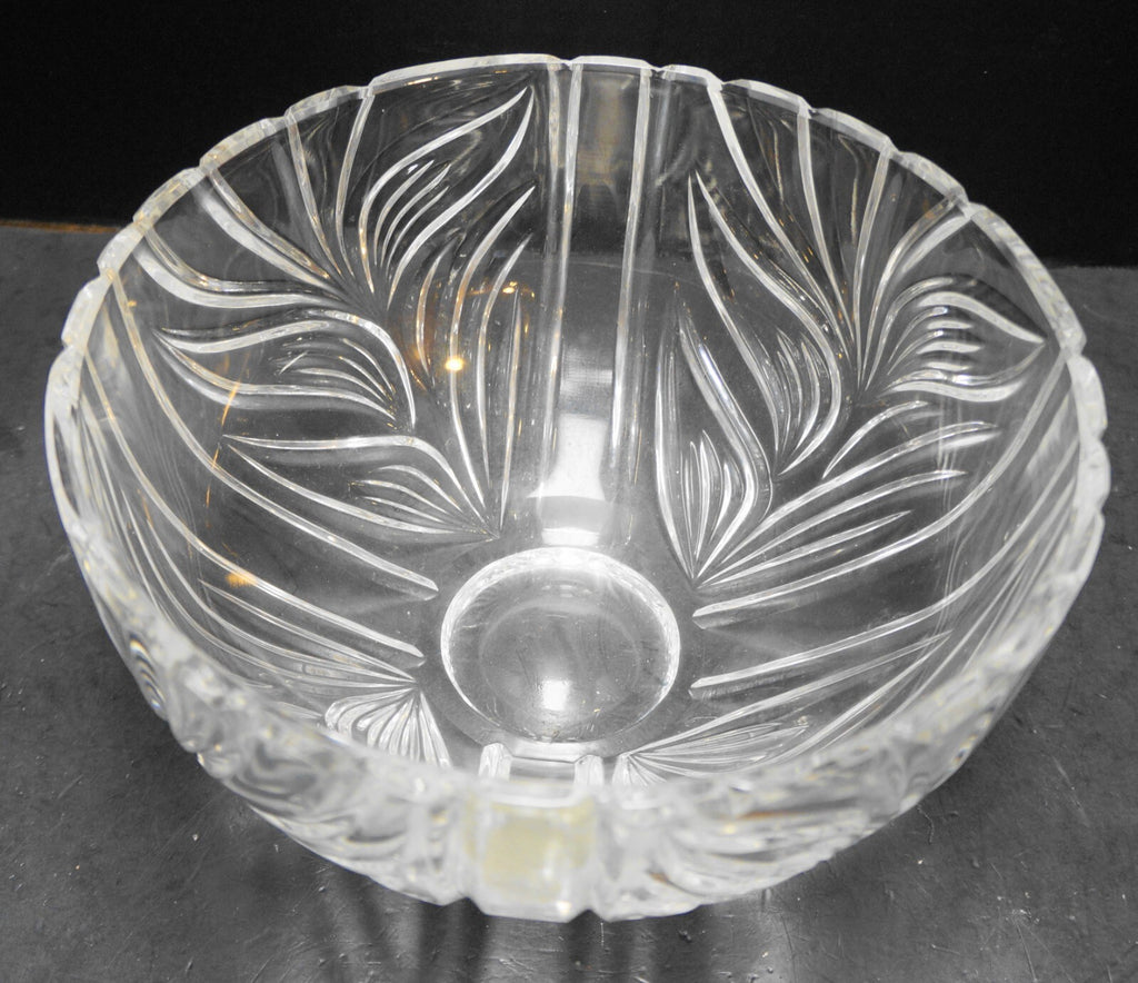 Imperlux Cut Crystal Serving Bowl Leaf Flame Pattern