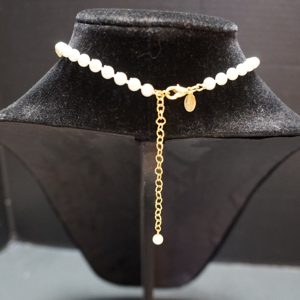 Express Vintage Faux Pearl Necklace Brushed Matte Gold Tone Heart Pendant