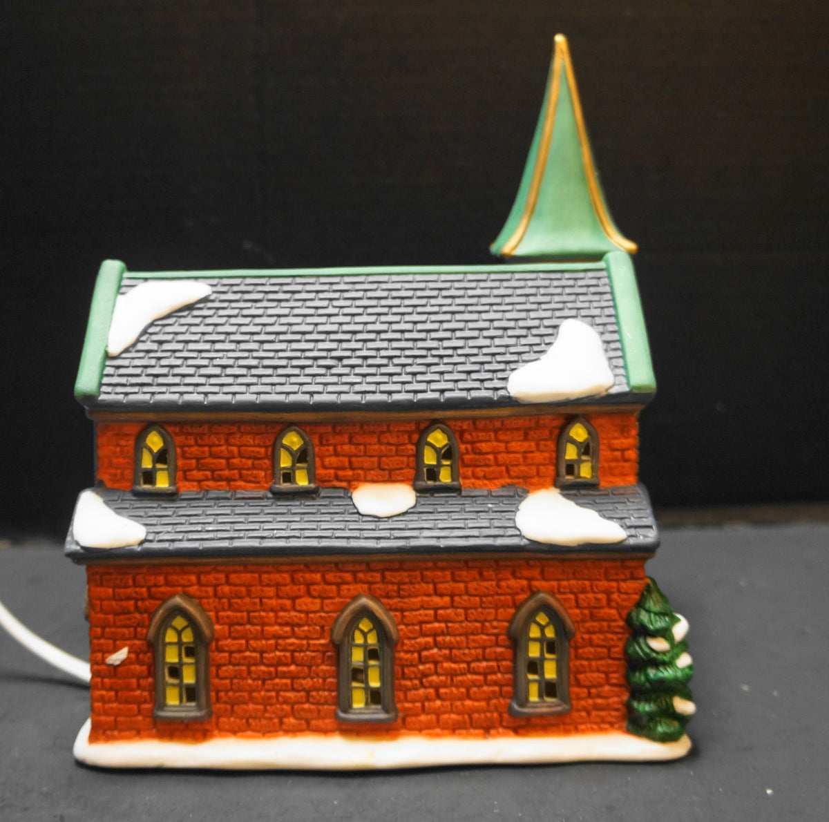 Galleria Red Brick Fine Porcelain Hand Painted Church Christmas Village Lamp