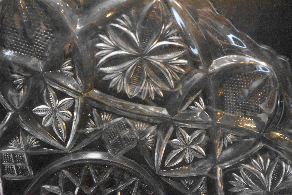 Rain Lily Flower Pressed Glass Pinecut Diamond 12" Plate Platter