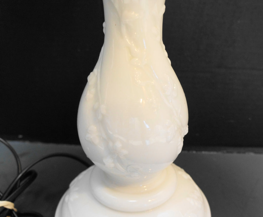 Milk Glass Grape Vine Tall Electric Table Lamp 31 IN