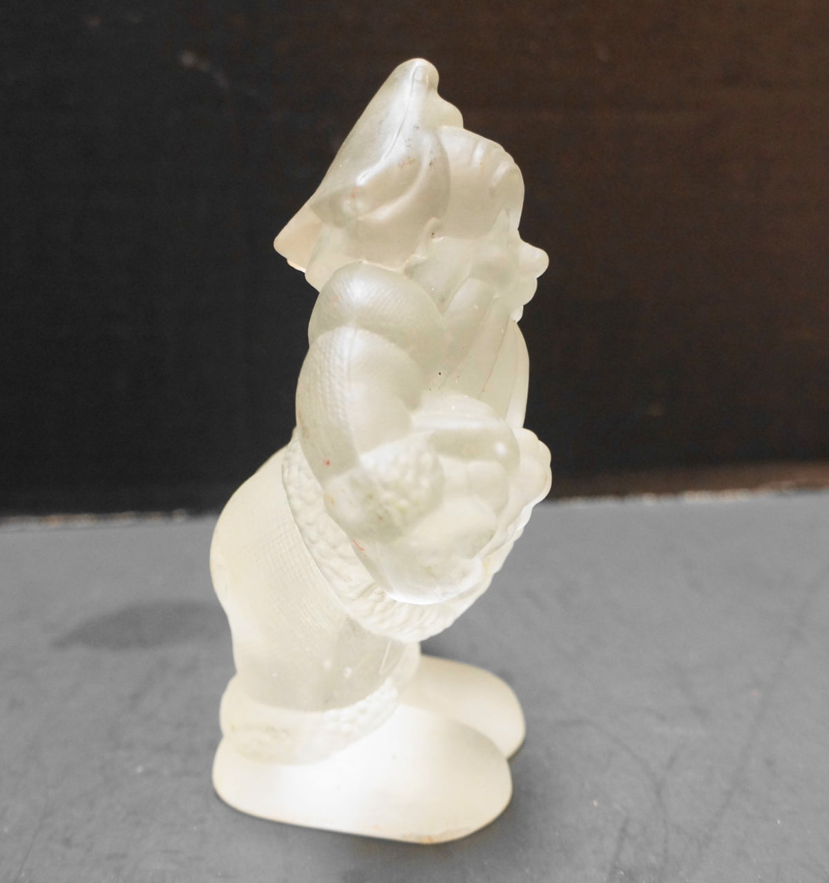 House of Lloyd Santa Claus Frosted Crystal Figurine Christmas Around the World 1