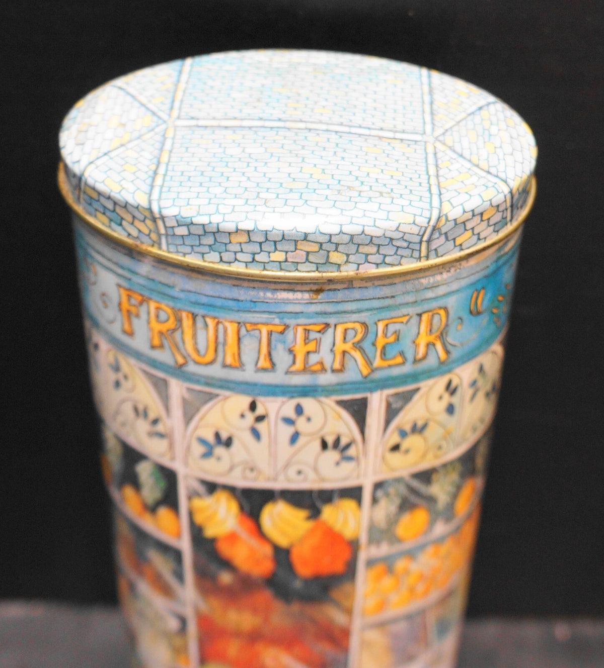 Fruiterer Fruit Market Decorated Tall Oval Tin Made in Italy Mega