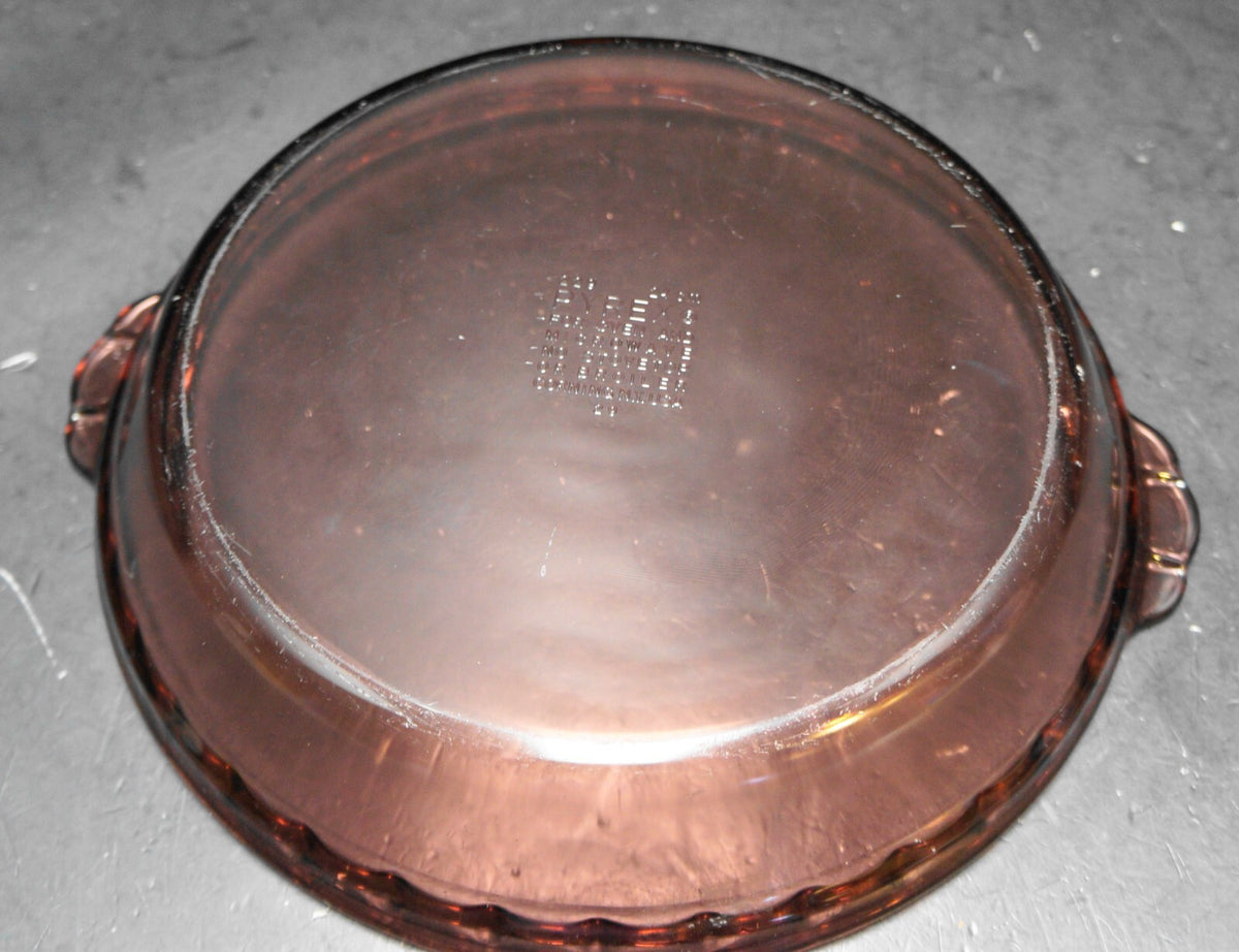 Pyrex Originals Visions Cranberry 229 Pie Plate Deep Fluted Rim 10 IN