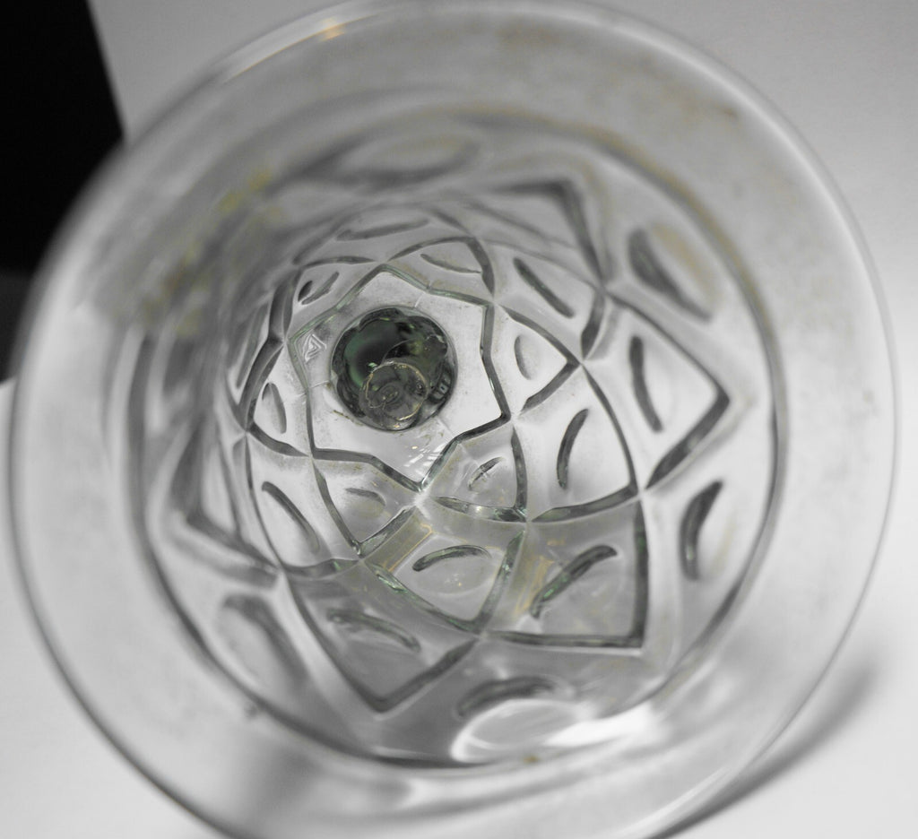Viking Diamond Thumbprint Light Gray Glass With Sticker