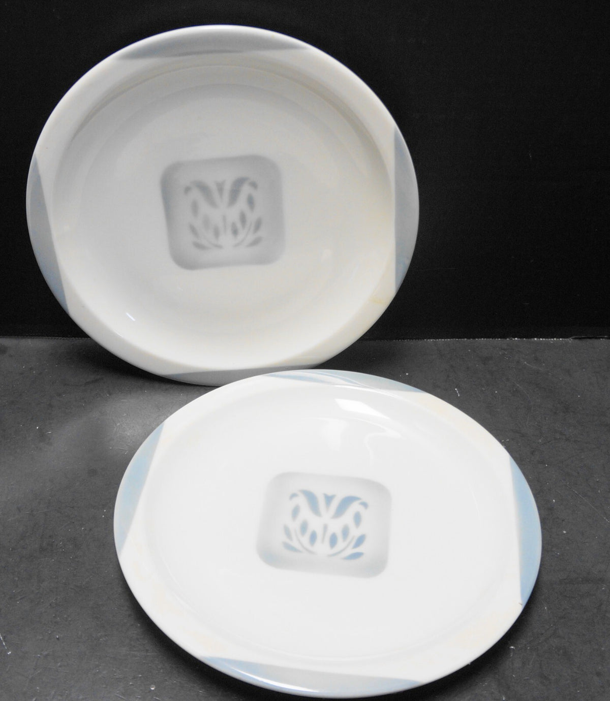 Syracuse Cadet Dinner Plates Set of 7 Restaurant Ware Airbrushed Blue Tulip