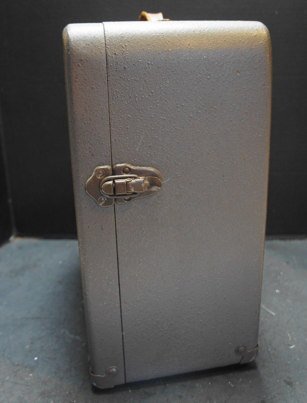 Bell & Howell Filmo Regent Design 122 Model L 8mm Film Projector in Case 1930s