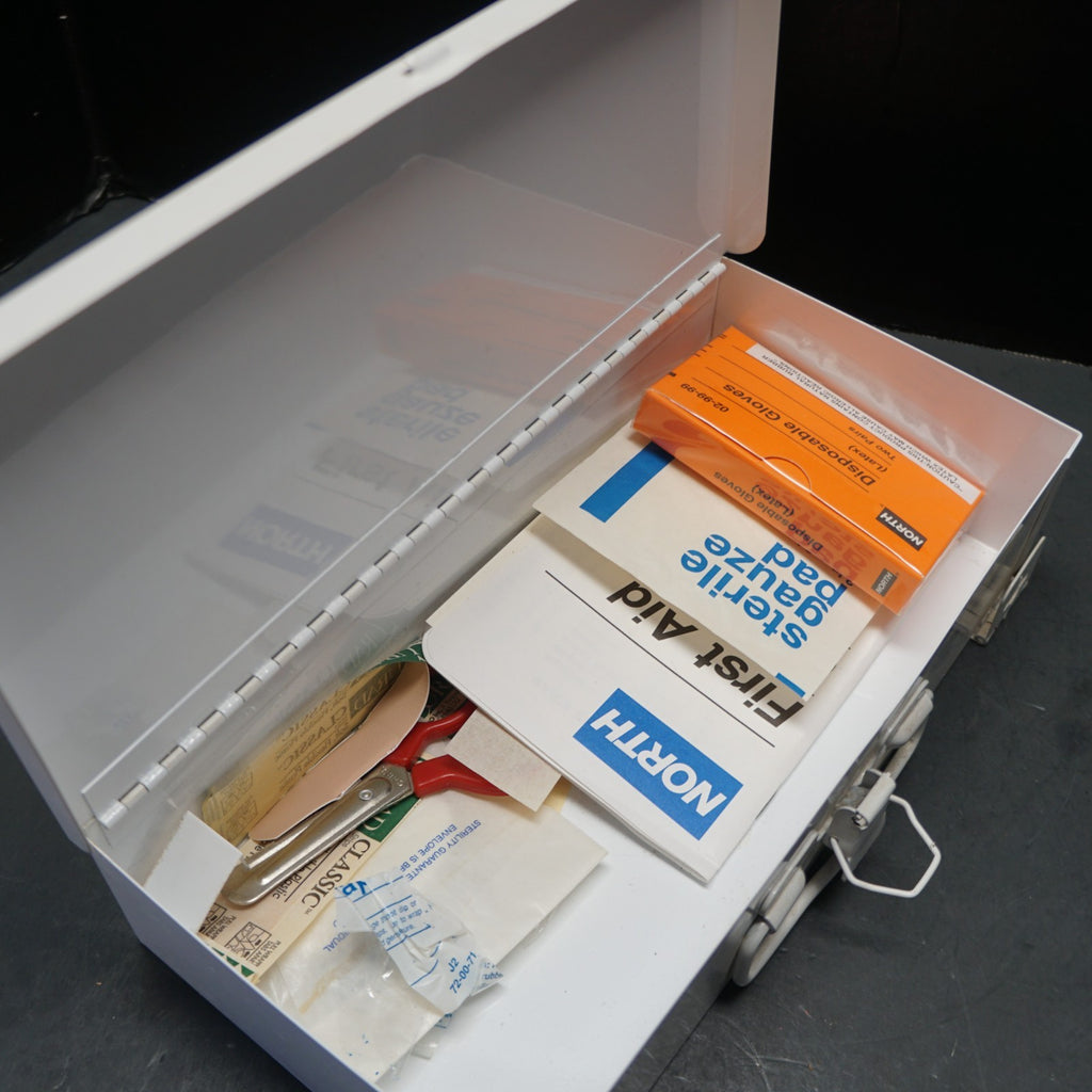 North Bulk Industrial First Aid Kit #25 Wall Mount Some Contents