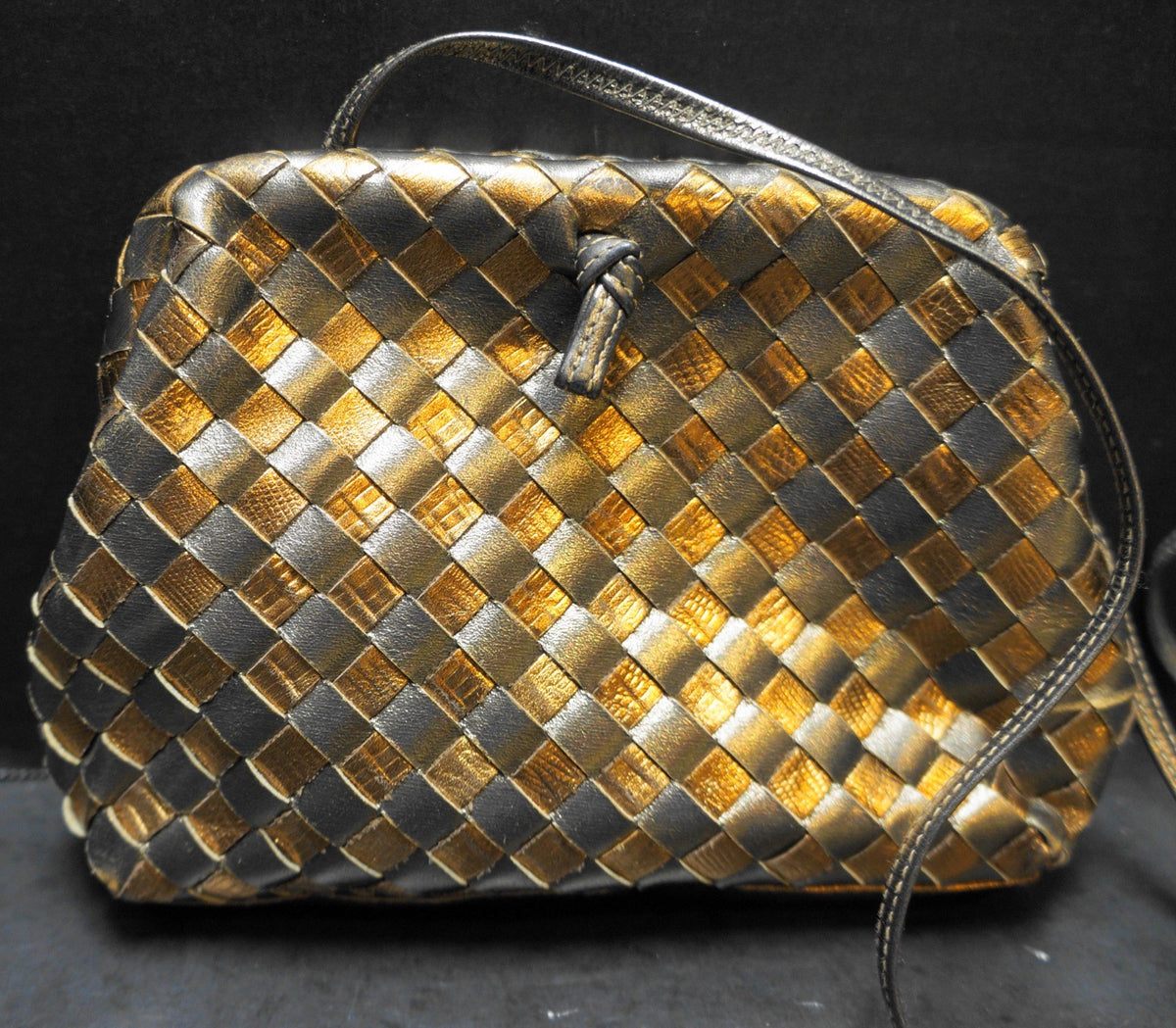 Sharif Woven Metallic Leather Vintage 1980s Clutch Shoulder Bag Purse Small