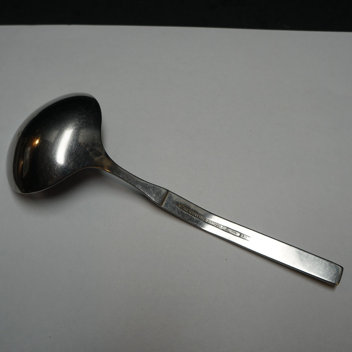 Oneida Capri Distinction Stainless Solid Gravy Ladle