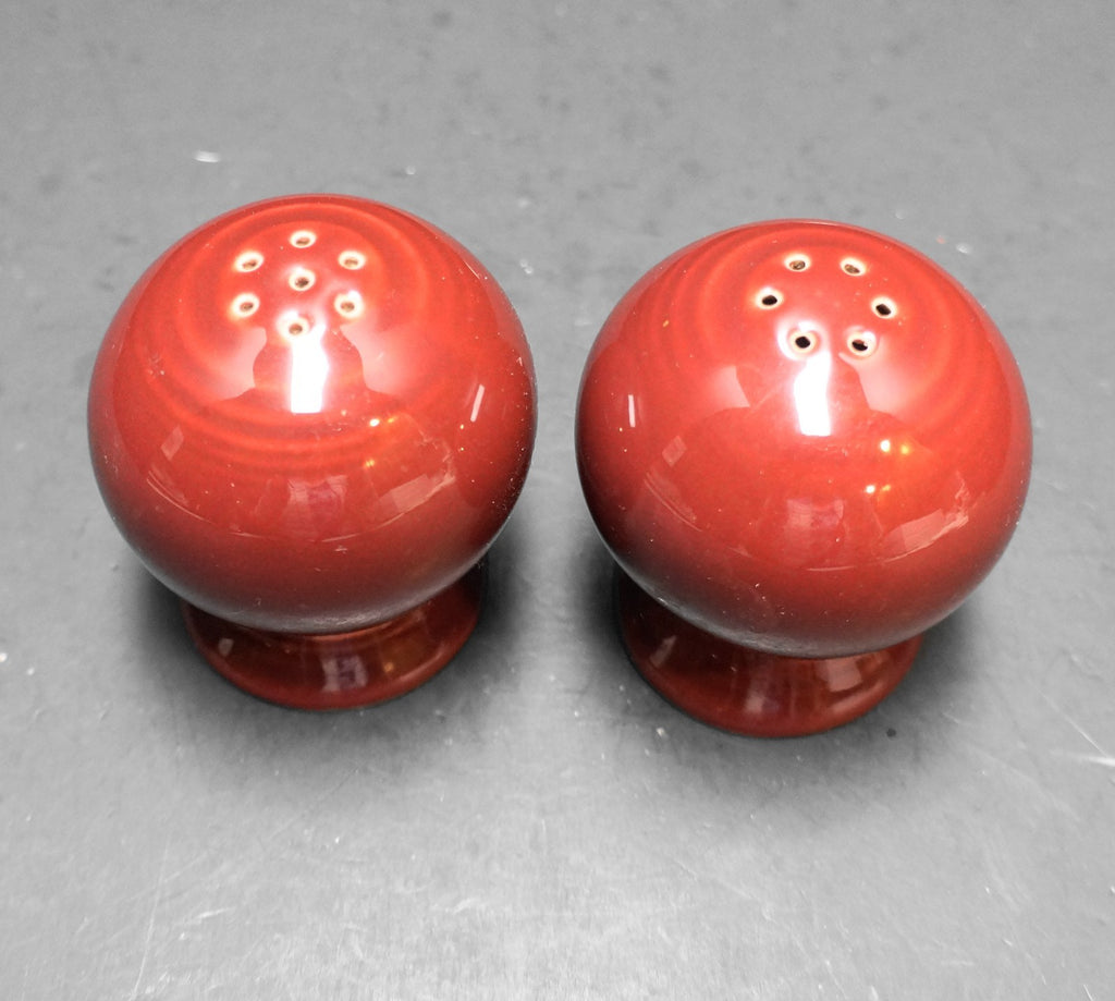 Homer Laughlin Fiesta Cinnabar Burgundy Maroon Ball Salt Pepper Shakers