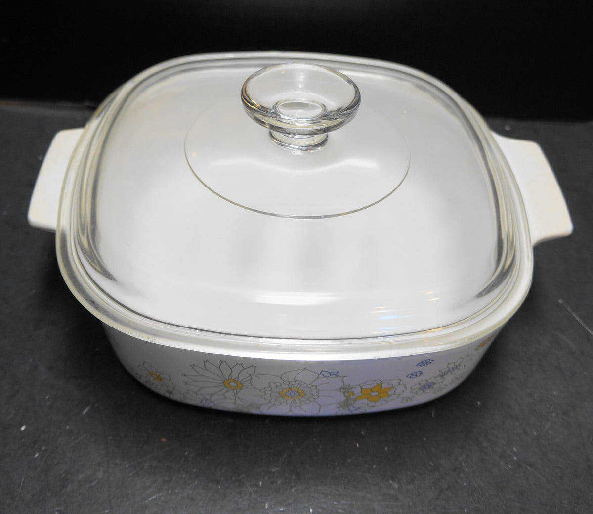 Corning Floral Bouquet Daisies A-2-B 2 Quart Casserole Pyrex Lid