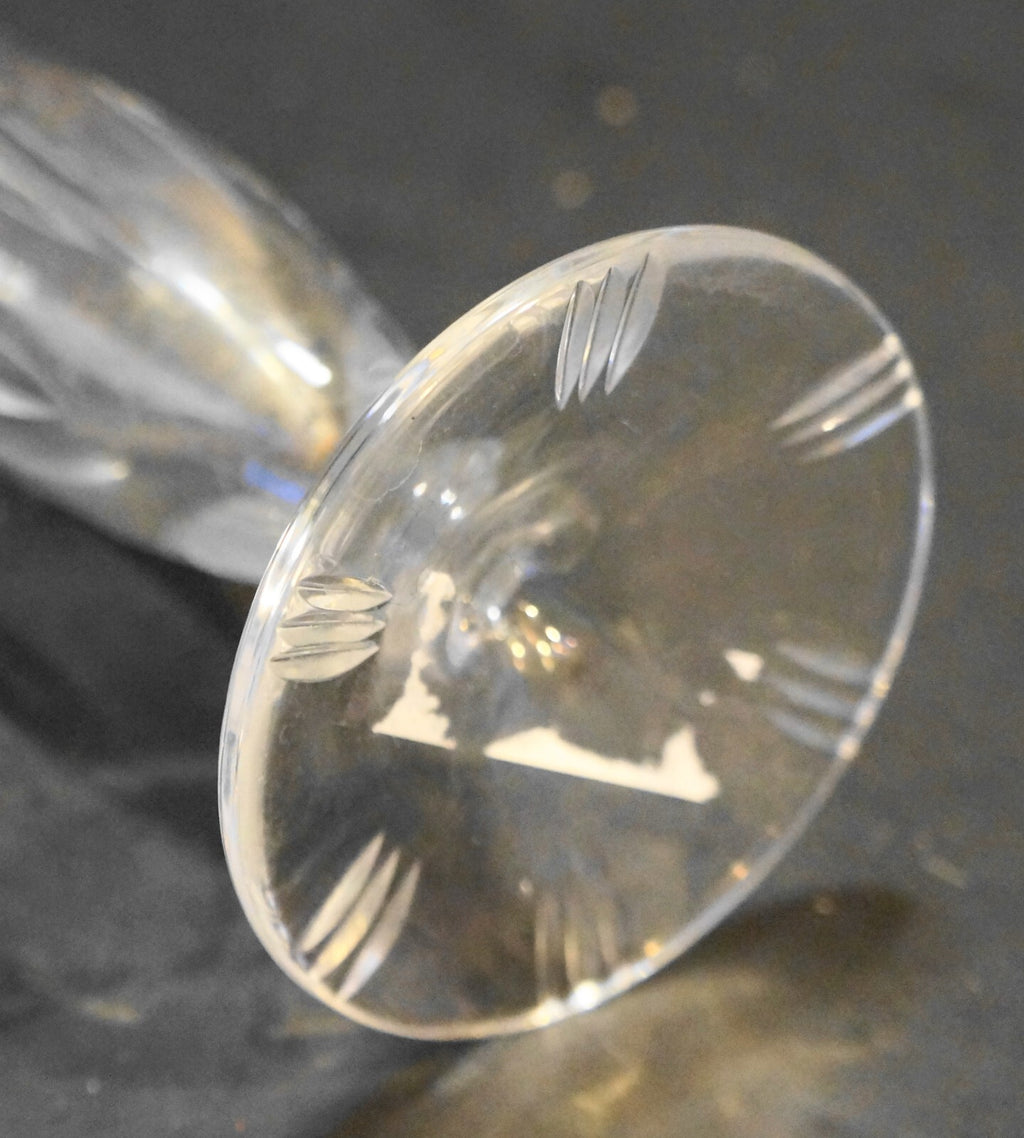 Cut Crystal Bud Vase Diamonds Criss Cross Fan Vertical Cuts