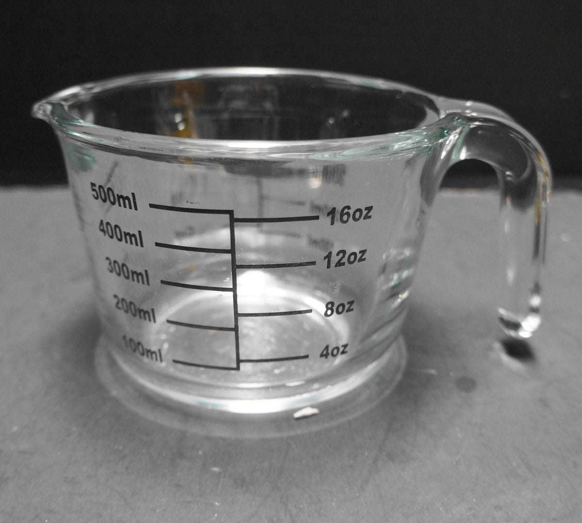Farberware 2-Cup Borosilicate Glass Wet and Dry Measuring Cup