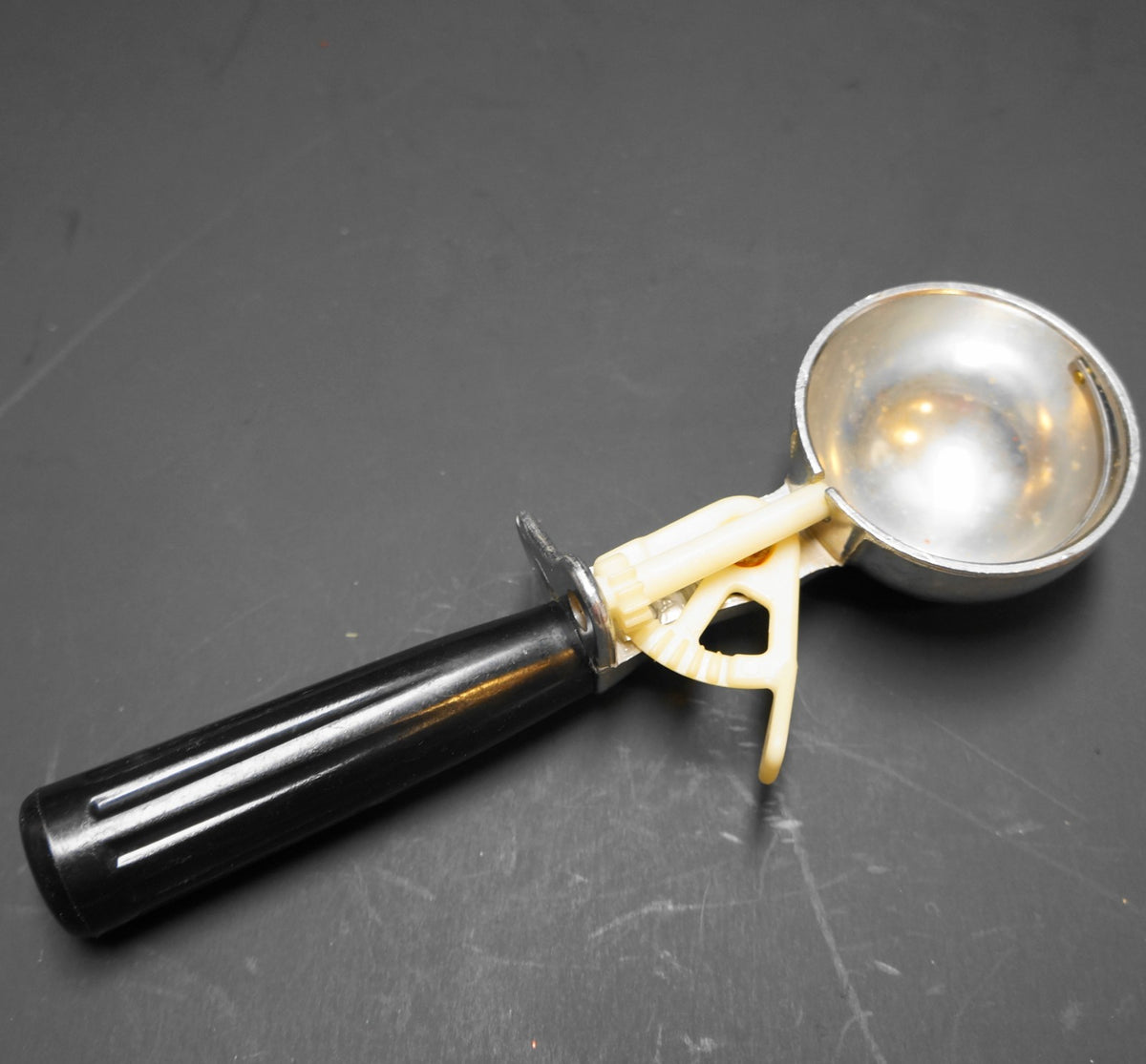 Vintage Ice Cream Scoop Black Plastic Handle Taiwan