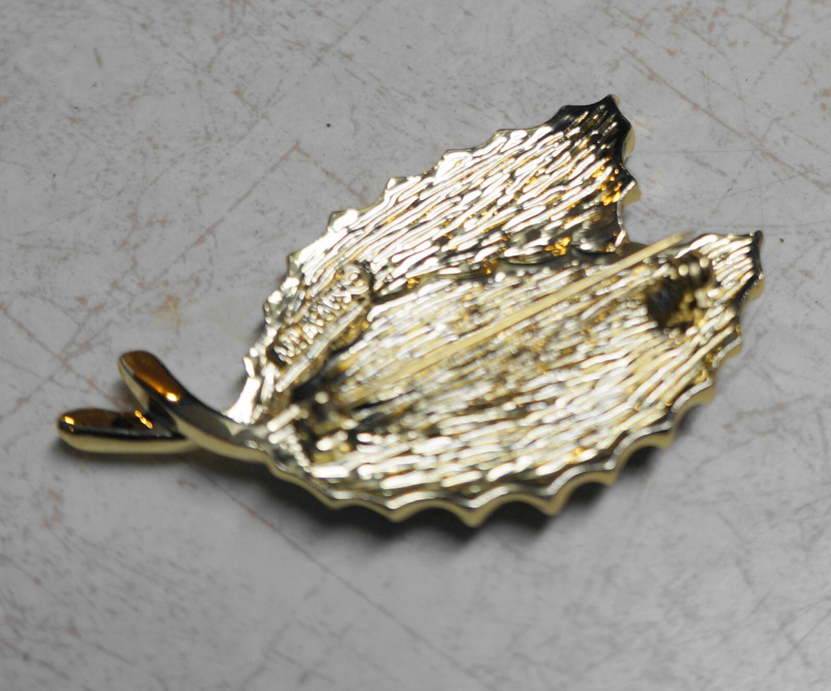 Sarah Coventry Brown Leaves Wood Grain Look Gold Tone Pin