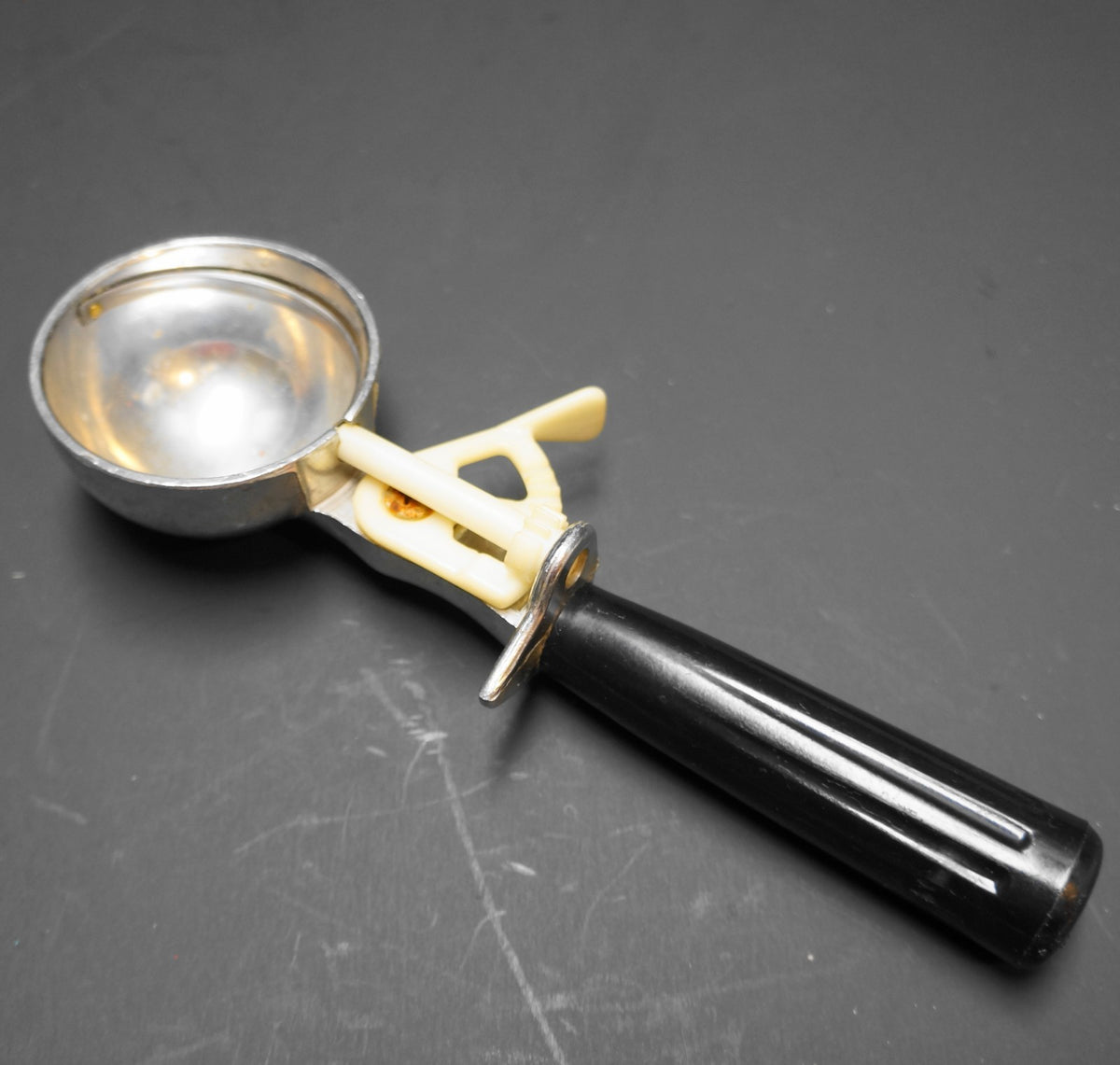 Vintage Ice Cream Scoop Black Plastic Handle Taiwan