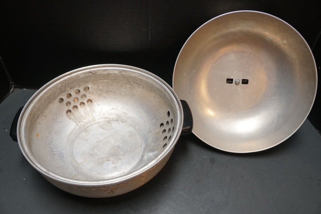 West Bend Spun Aluminum Bun Wamer Serving Oven Vintage