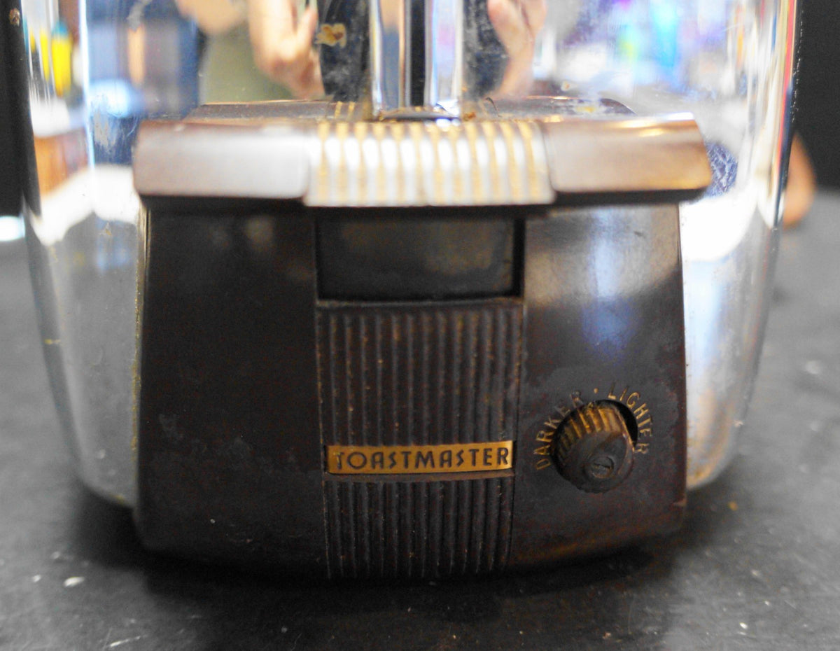 Toastmaster 1B14 Chrome Brown Bakelite 1940s-50s Automatic Toaster