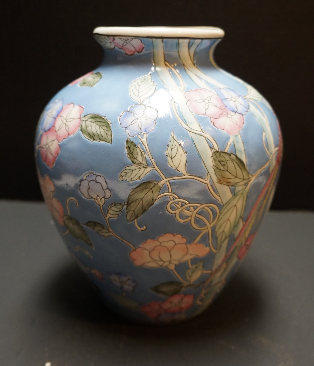 WBI Chinese Ceramic Hand Painted Enamel Vase Flowers Bird of Paradise Blue Pink